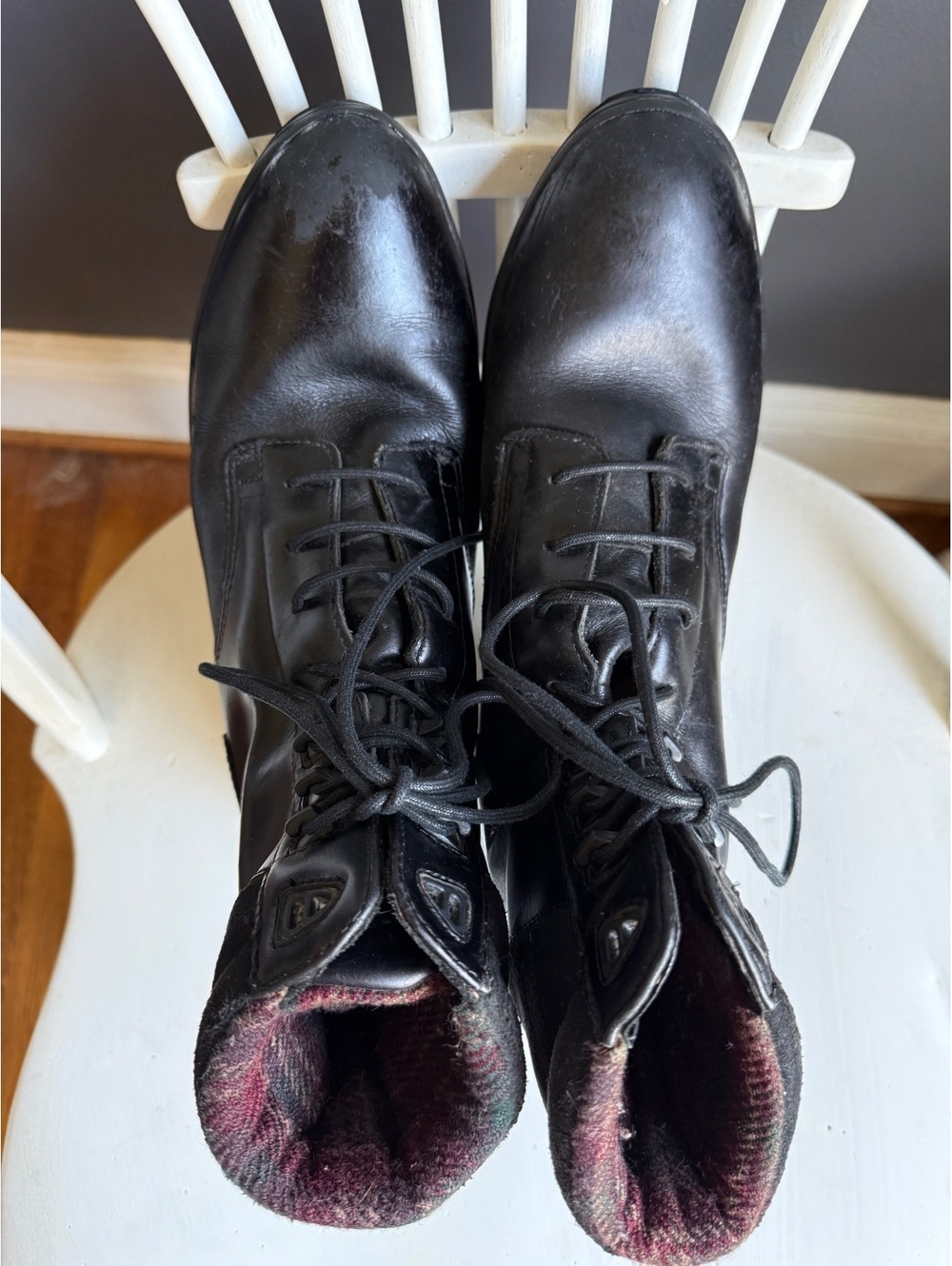 Ariat Black Leather Lace-Up Ankle Boots with Suede Collar